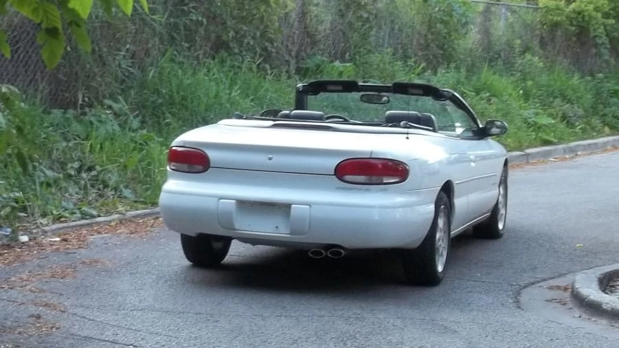 2000 Chrysler Sebring - Image 10 of 11