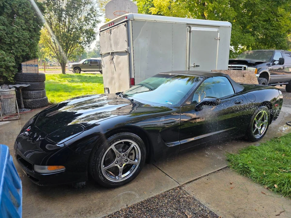 2000 Chevrolet Corvette C5 - Image 2 of 12
