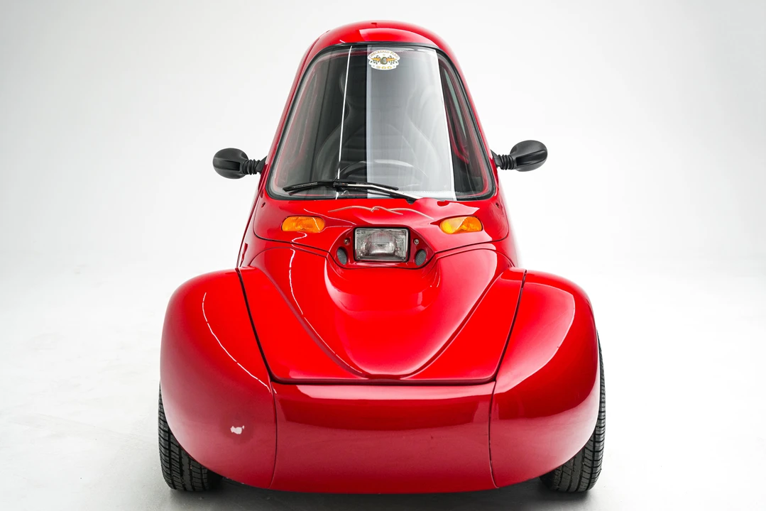 2000 Corbin - Image 6 of 31