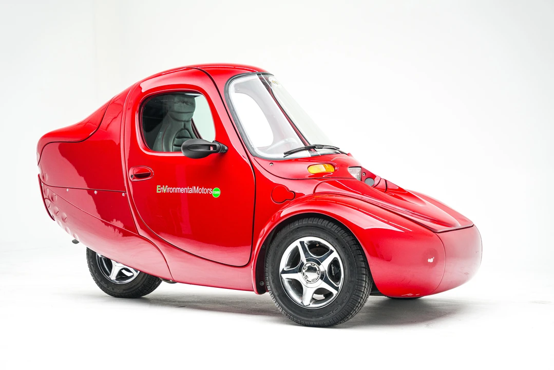 2000 Corbin - Image 14 of 31