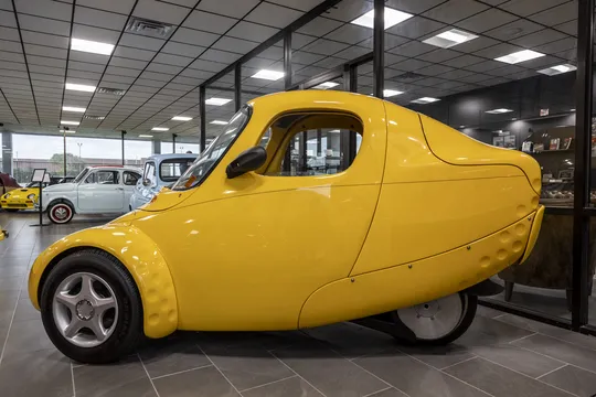 2000 Corbin - Image 3 of 31