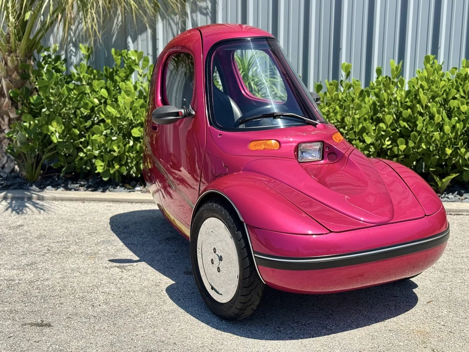 2000 Corbin - Image 7 of 31