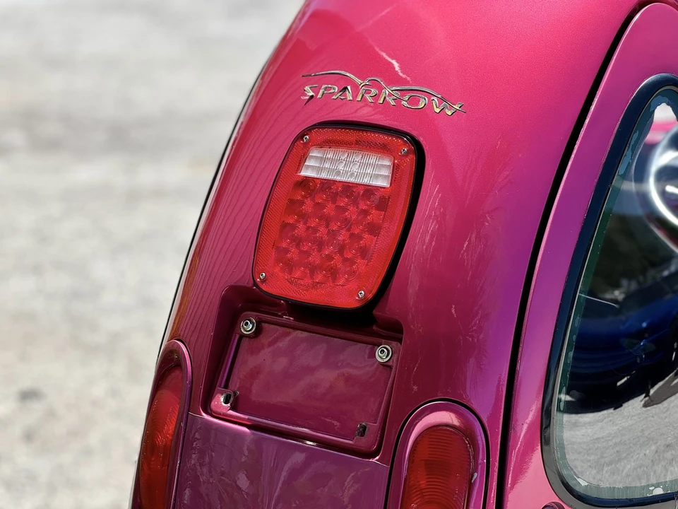 2000 Corbin - Image 22 of 31