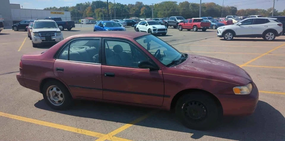 2000 Toyota Corolla 8th Gen - Image 3 of 7