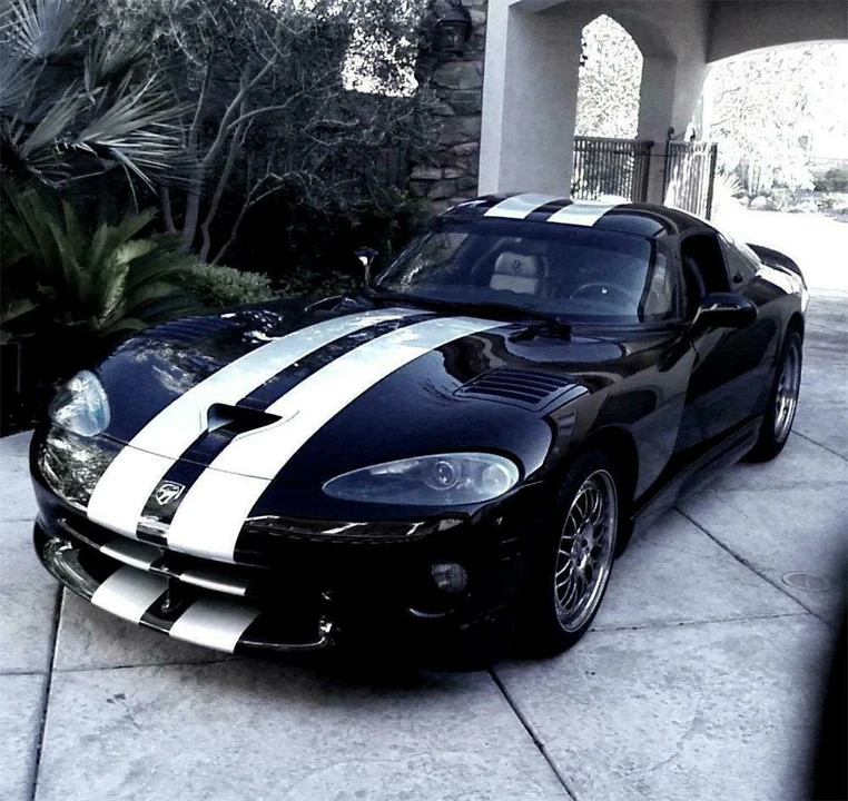 2000 Dodge Viper GTS 2nd Gen - Image 2 of 2