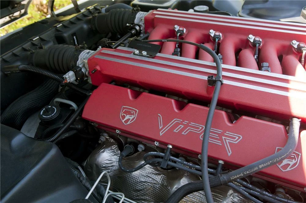 2000 Dodge Viper GTS 2nd Gen - Image 2 of 3
