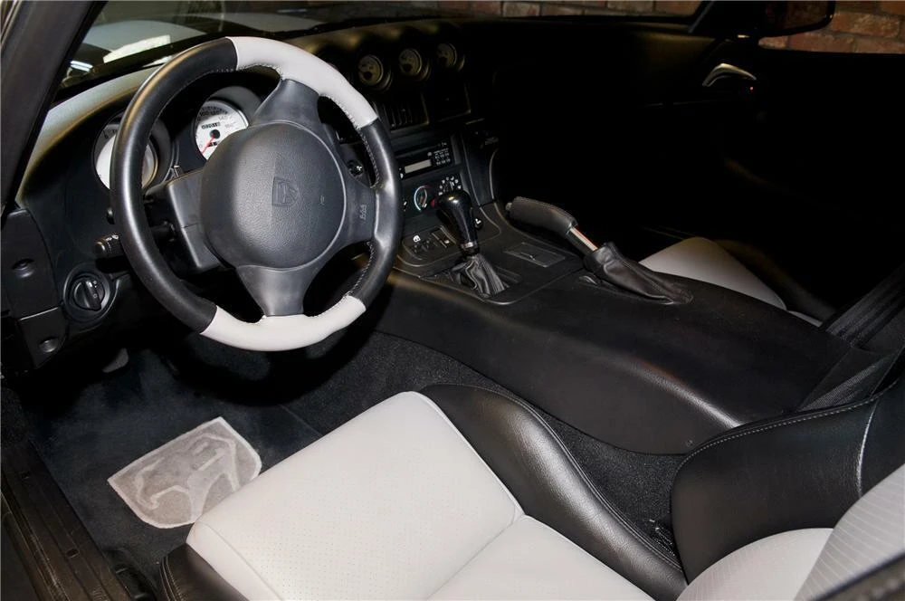 2000 Dodge Viper GTS 2nd Gen - Image 3 of 3