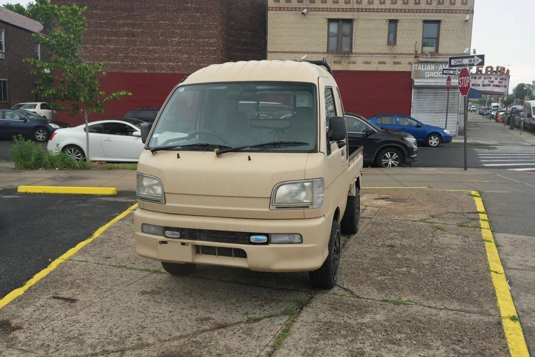 2000 Daihatsu Hijet - Image 2 of 31
