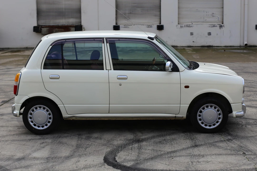 2000 Daihatsu Mira - Image 3 of 21