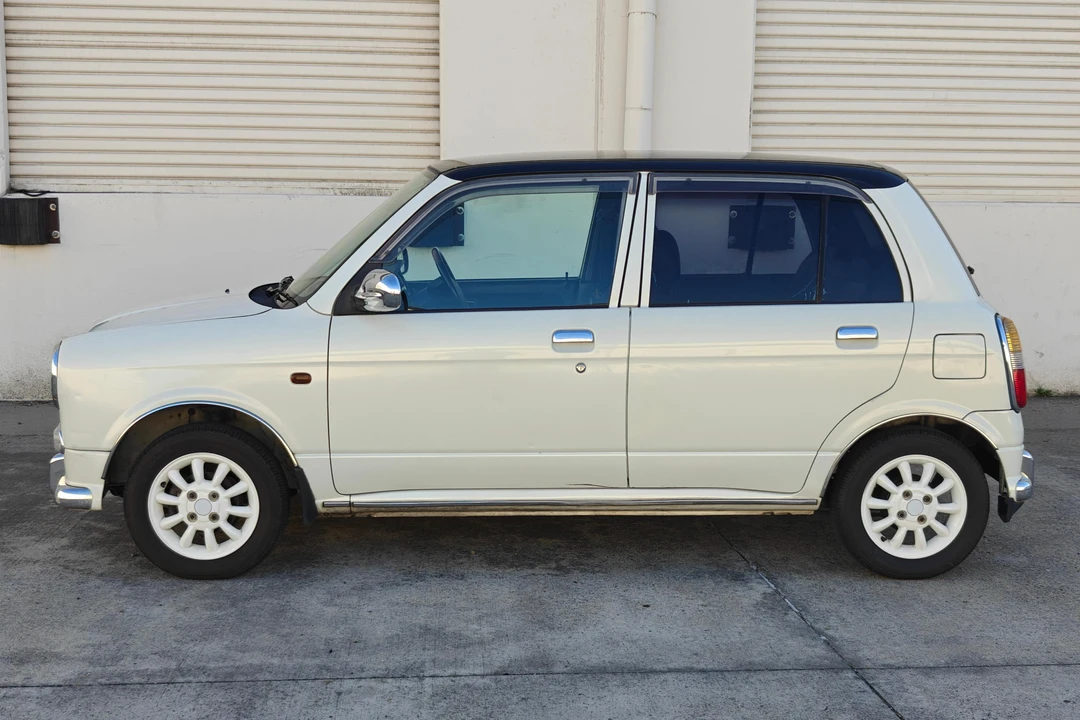 2000 Daihatsu Mira - Image 3 of 31