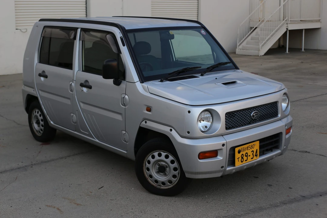 2000 Daihatsu Mira - Image 3 of 31