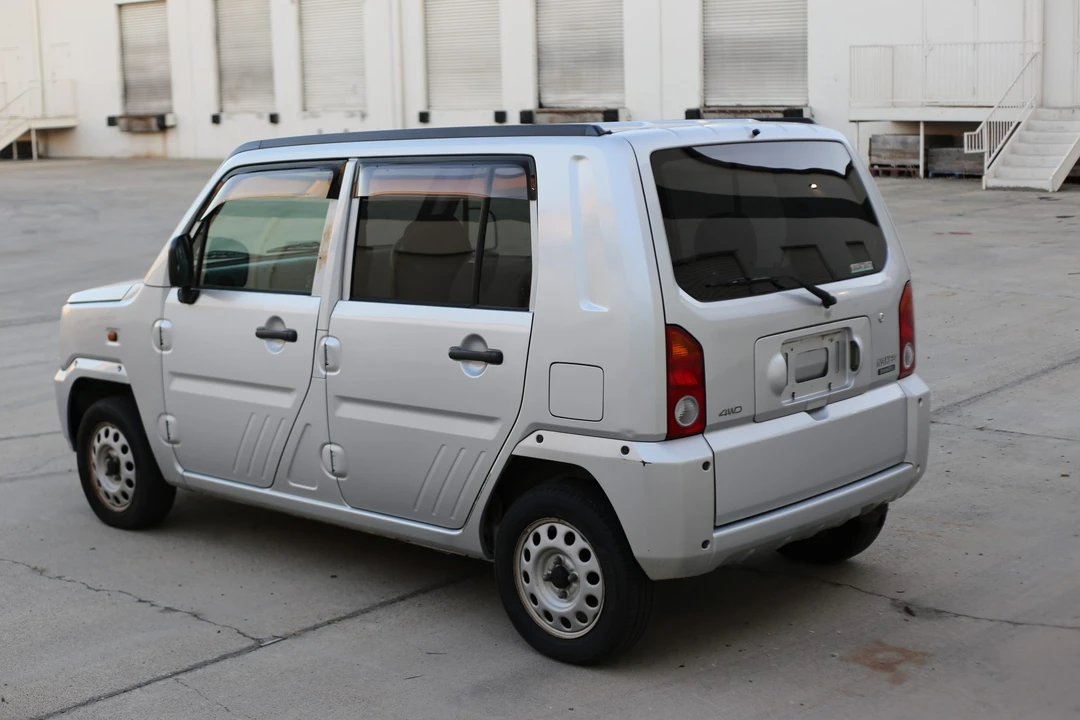 2000 Daihatsu Mira - Image 17 of 31