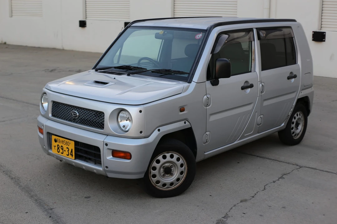2000 Daihatsu Mira - Image 10 of 31