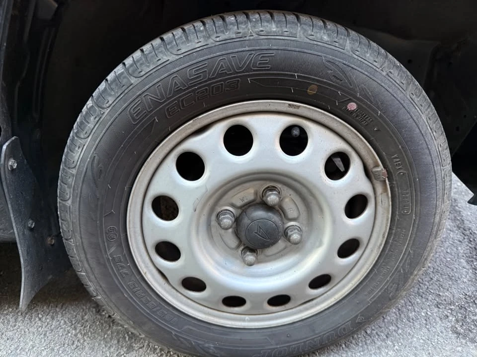 2000 Daihatsu - Image 17 of 18