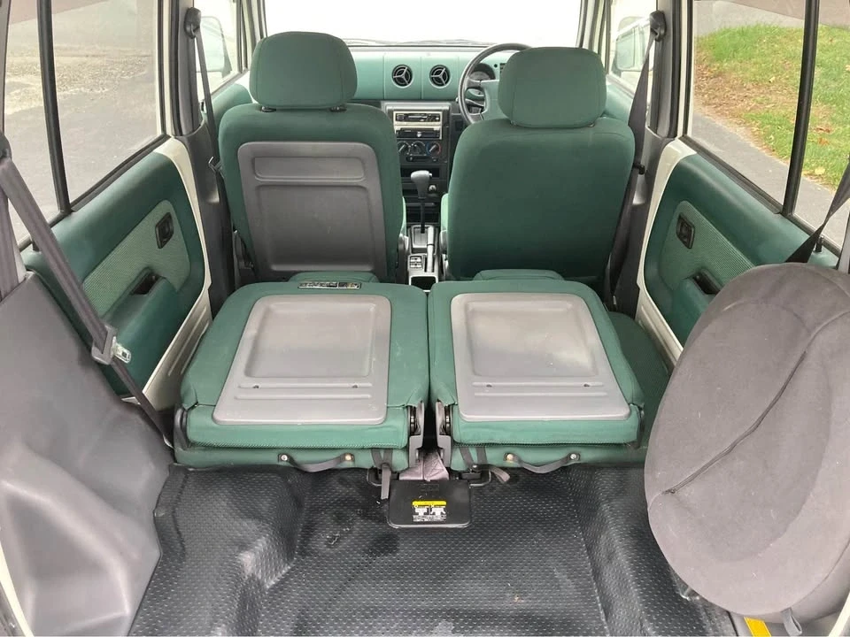 2000 Daihatsu - Image 12 of 20