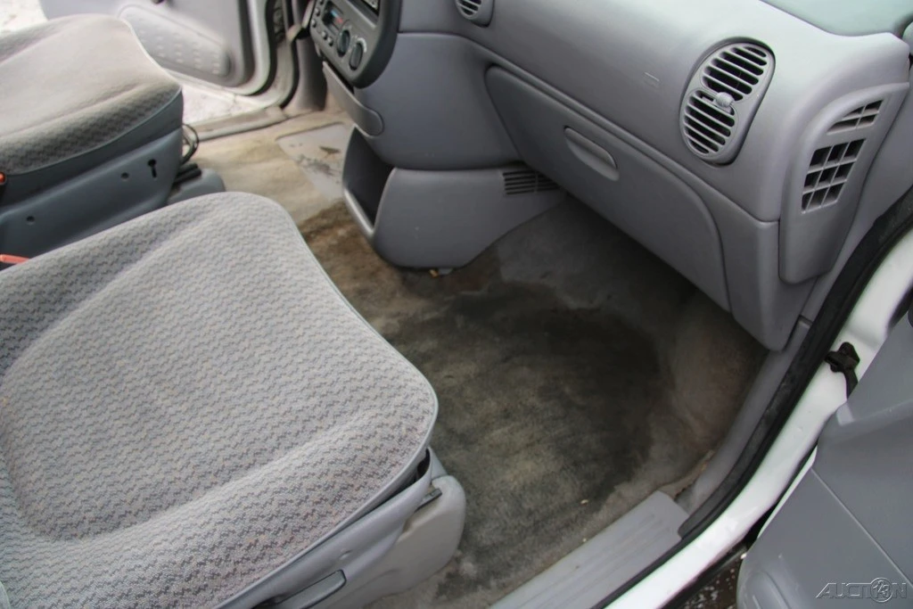 2000 Dodge Caravan - Image 21 of 21