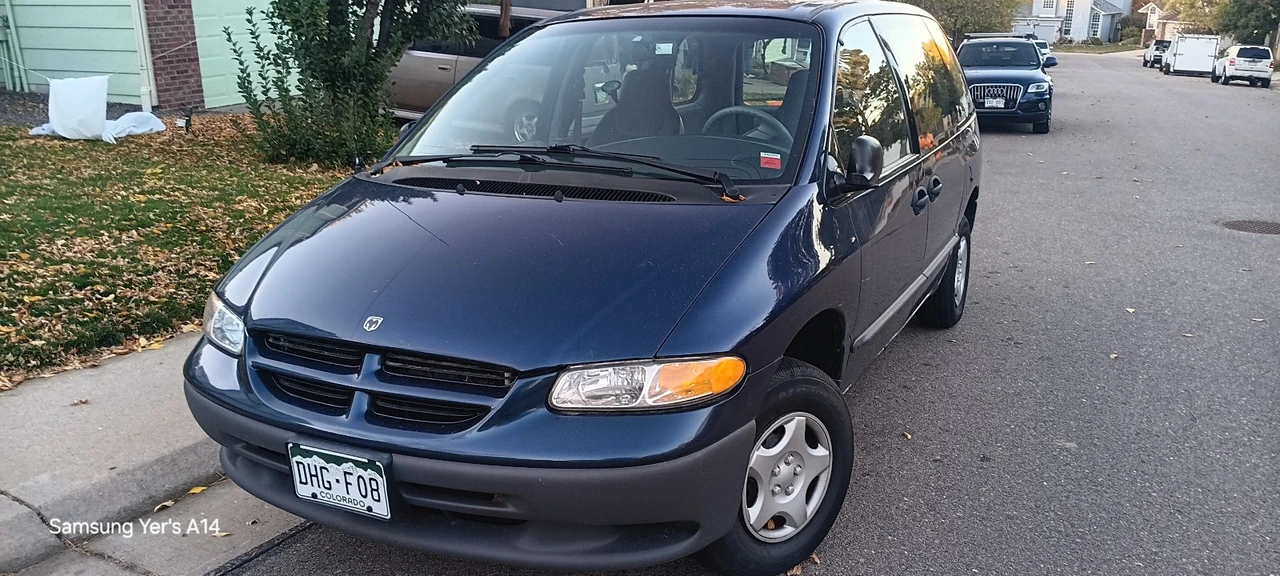 2000 Dodge Caravan - Image 2 of 12