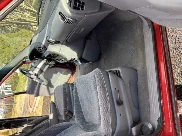 2000 Dodge Caravan - Image 3 of 14