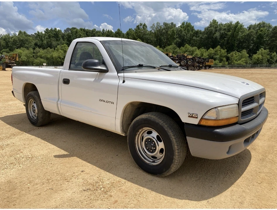 2000 Dodge Dakota 2nd Gen - Image 2 of 10