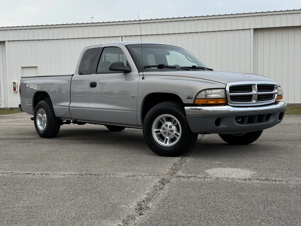 2000 Dodge Dakota 2nd Gen - Image 4 of 31