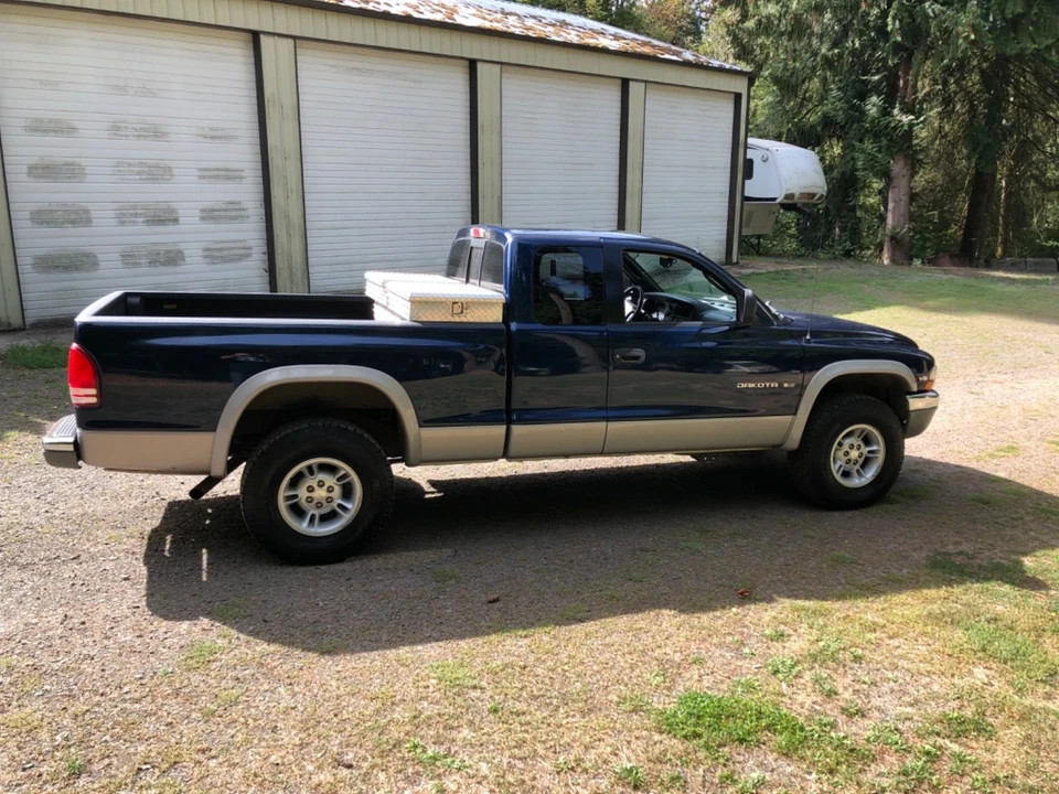 2000 Dodge Dakota 2nd Gen - Image 2 of 14