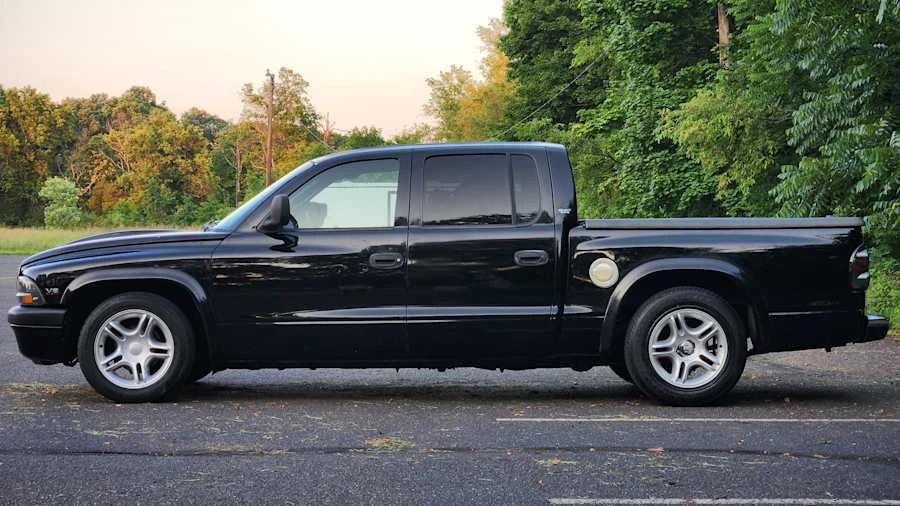 2000 Dodge Dakota 2nd Gen - Image 2 of 24