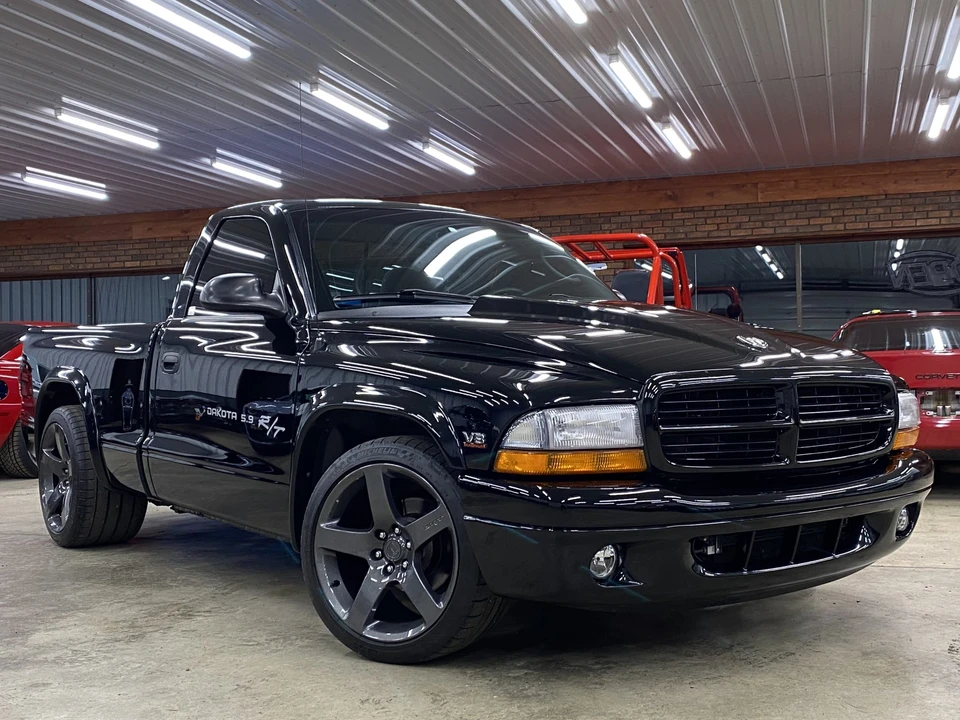 2000 Dodge Dakota 2nd Gen - Image 2 of 31