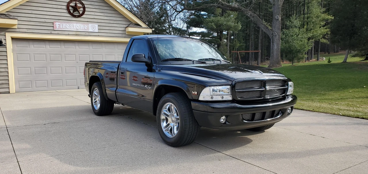 2000 Dodge Dakota 2nd Gen - Image 2 of 31
