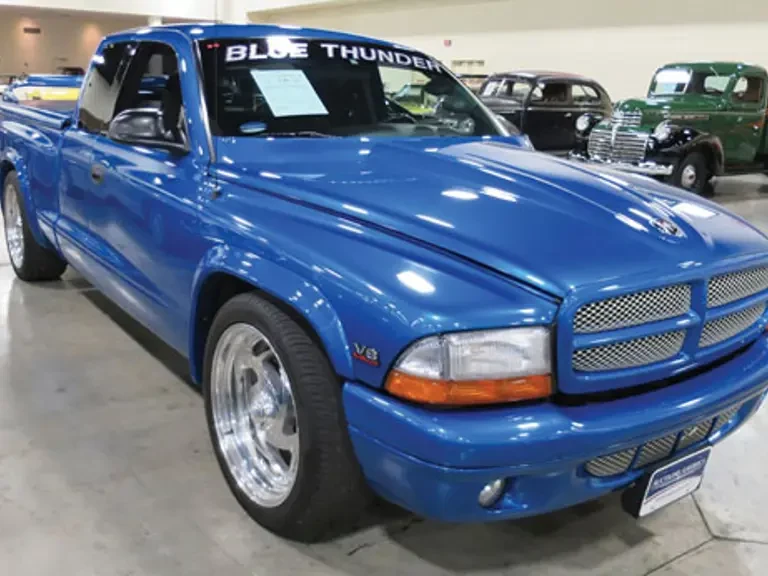 2000 Dodge Dakota 2nd Gen - Image 2 of 2