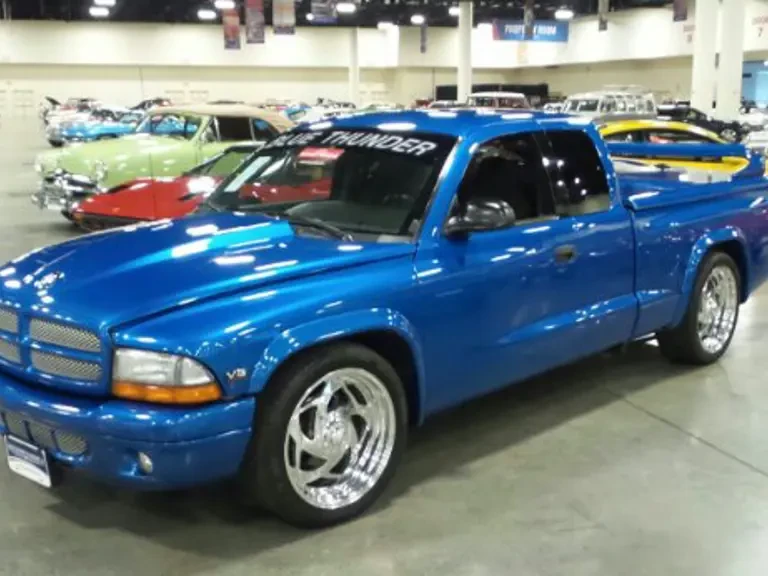 2000 Dodge Dakota 2nd Gen - Image 2 of 2