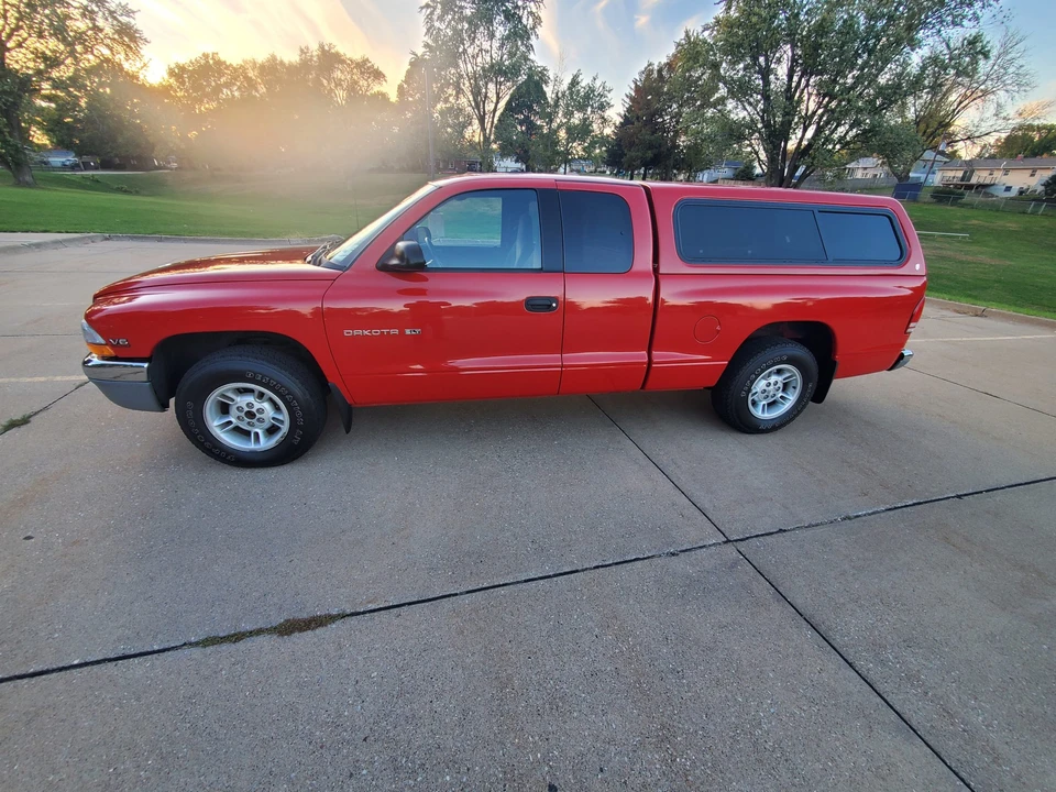 2000 Dodge Dakota 2nd Gen - Image 3 of 31