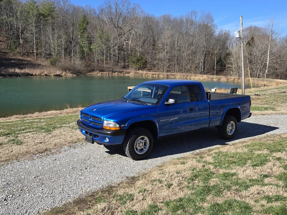 2000 Dodge Dakota 2nd Gen - Image 3 of 31