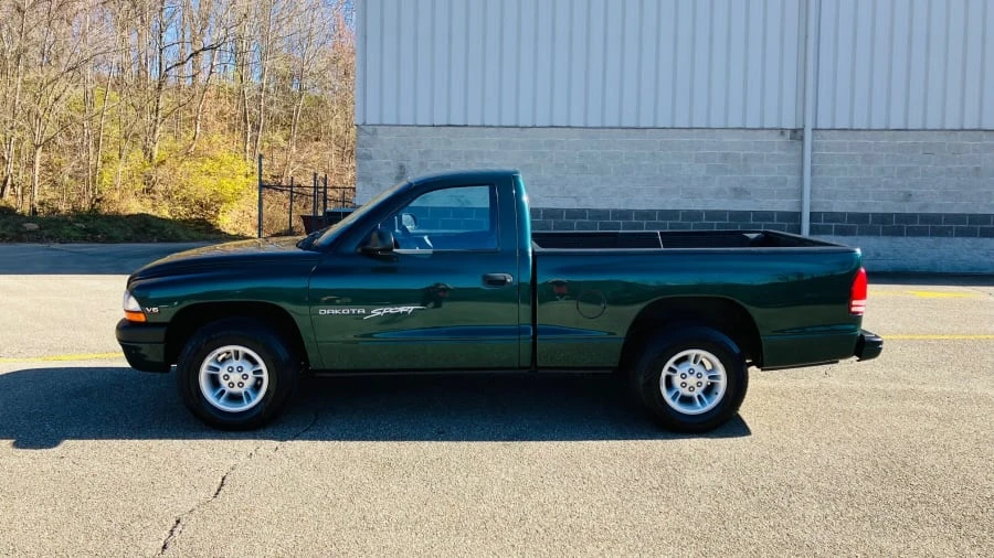 2000 Dodge Dakota 2nd Gen - Image 2 of 8