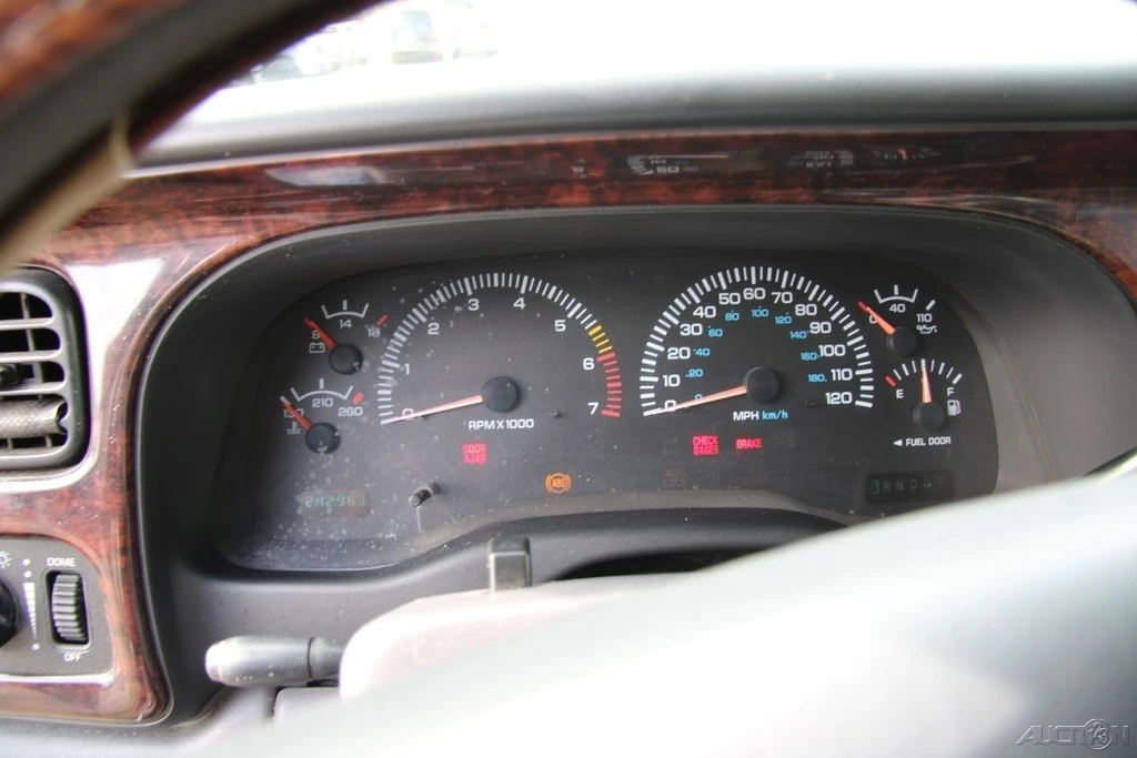 2000 Dodge Durango 1st Gen - Image 14 of 21