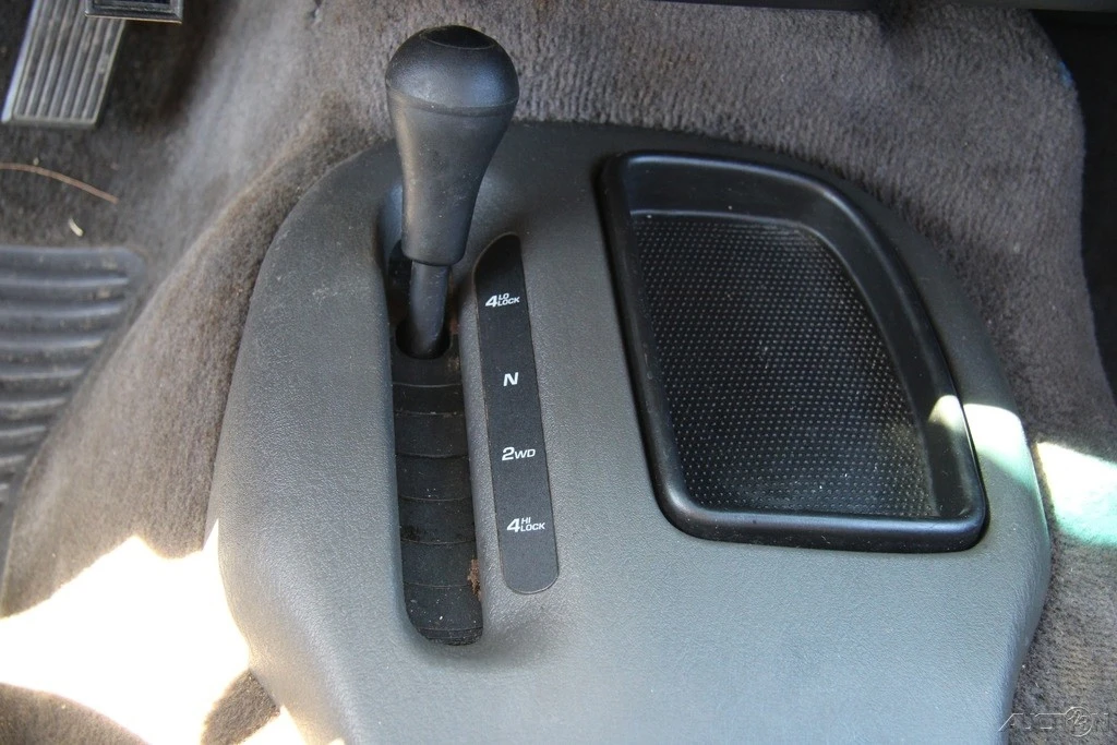 2000 Dodge Durango 1st Gen - Image 19 of 21