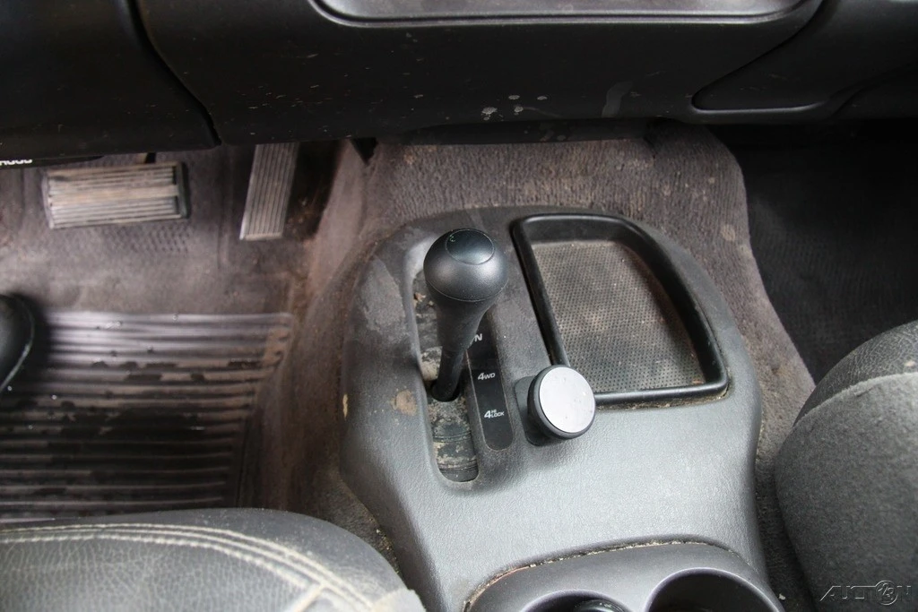 2000 Dodge Durango 1st Gen - Image 17 of 21