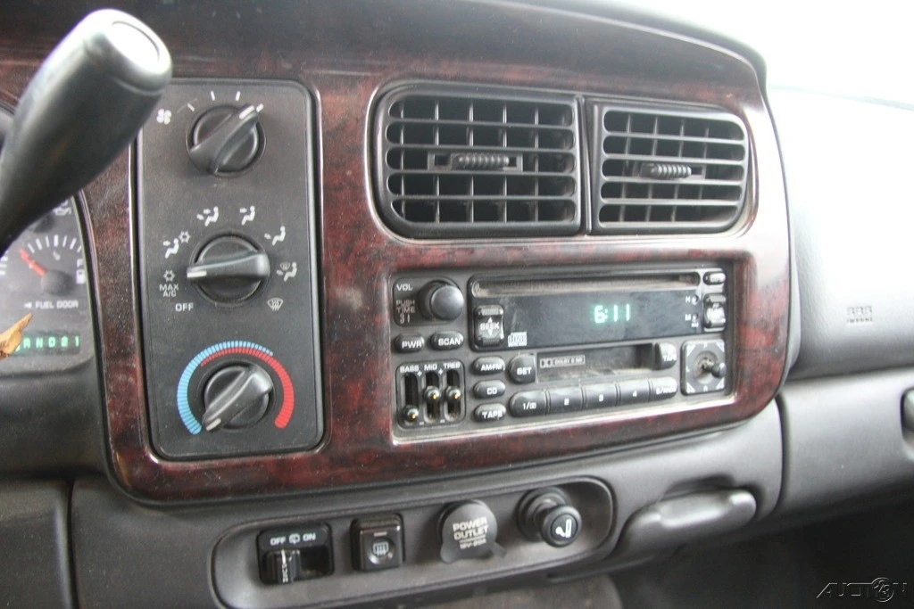 2000 Dodge Durango 1st Gen - Image 16 of 21