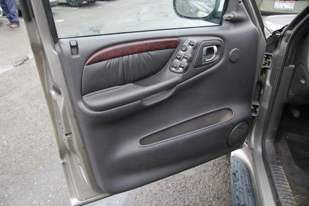 2000 Dodge Durango 1st Gen - Image 11 of 21