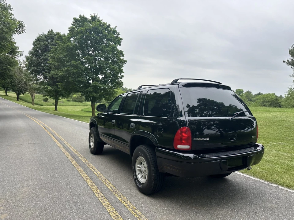 2000 Dodge Durango 1st Gen - Image 16 of 31