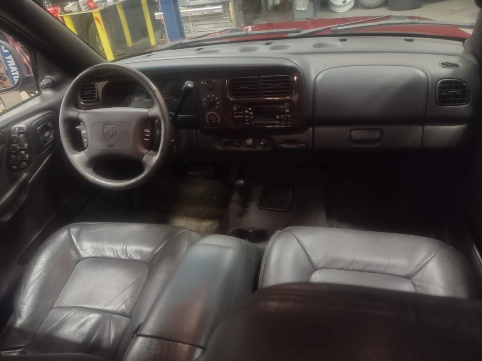 2000 Dodge Durango 1st Gen - Image 25 of 31