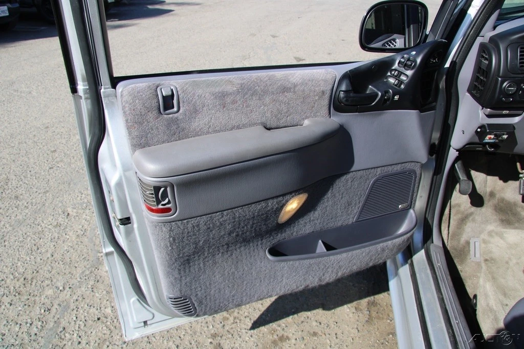 2000 Dodge Caravan - Image 14 of 21