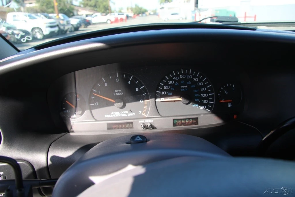 2000 Dodge Caravan - Image 17 of 21