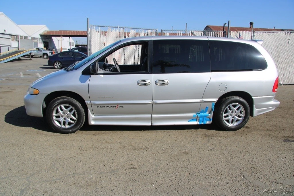 2000 Dodge Caravan - Image 5 of 21