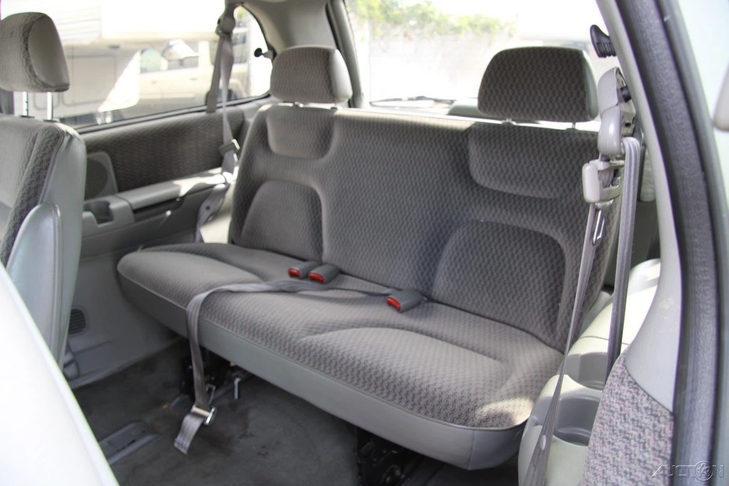 2000 Dodge Caravan - Image 20 of 21