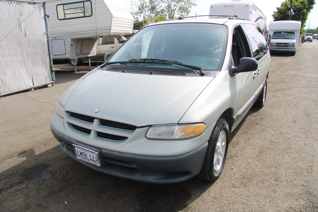2000 Dodge Caravan - Image 2 of 21