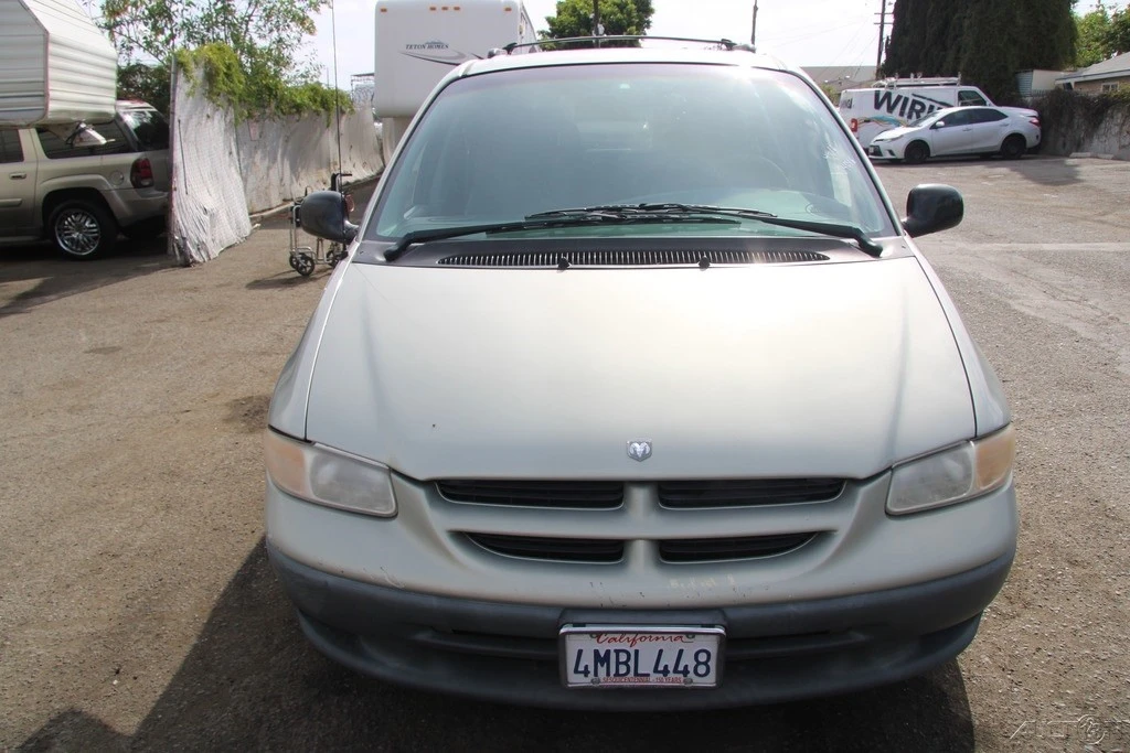 2000 Dodge Caravan - Image 11 of 21