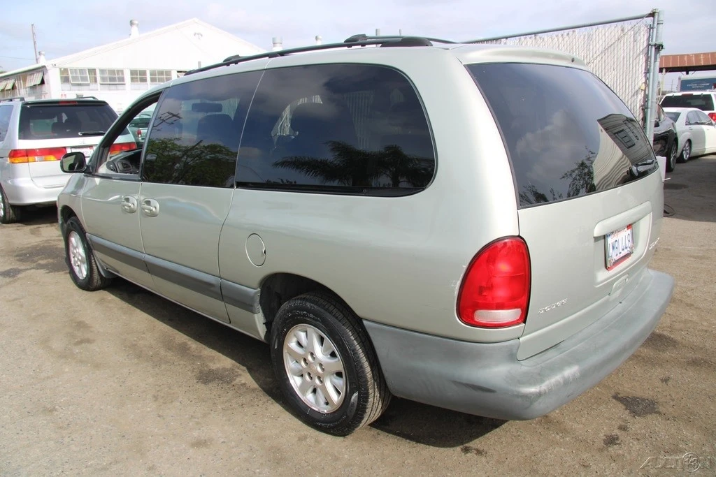 2000 Dodge Caravan - Image 5 of 21