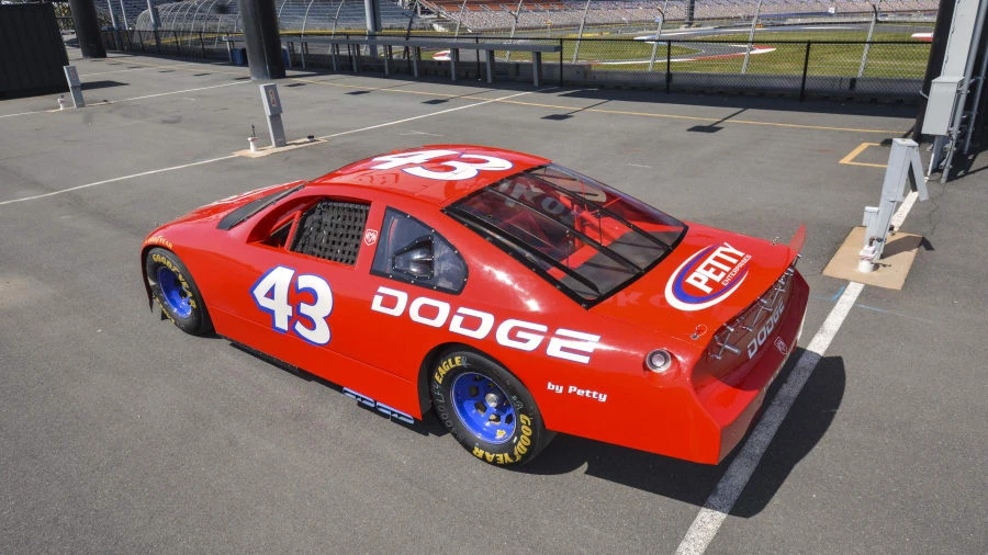 2000 Dodge Intrepid - Image 3 of 12