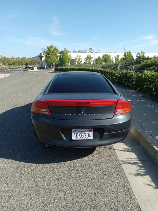 2000 Dodge Intrepid - Image 2 of 18
