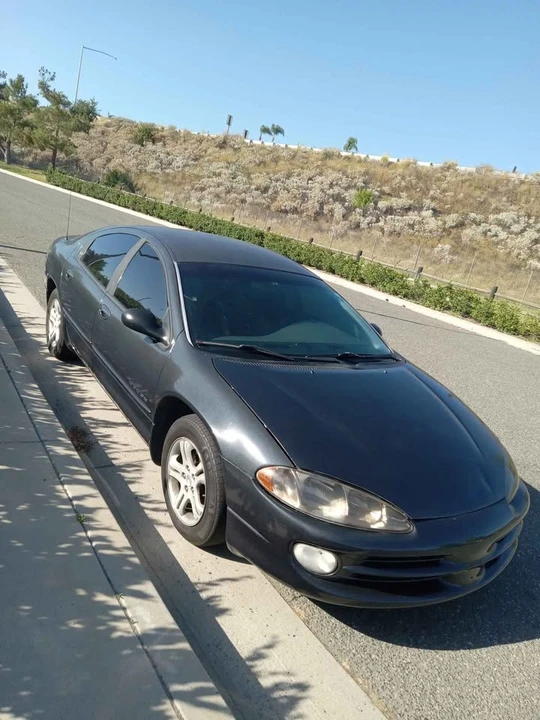 2000 Dodge Intrepid - Image 3 of 18